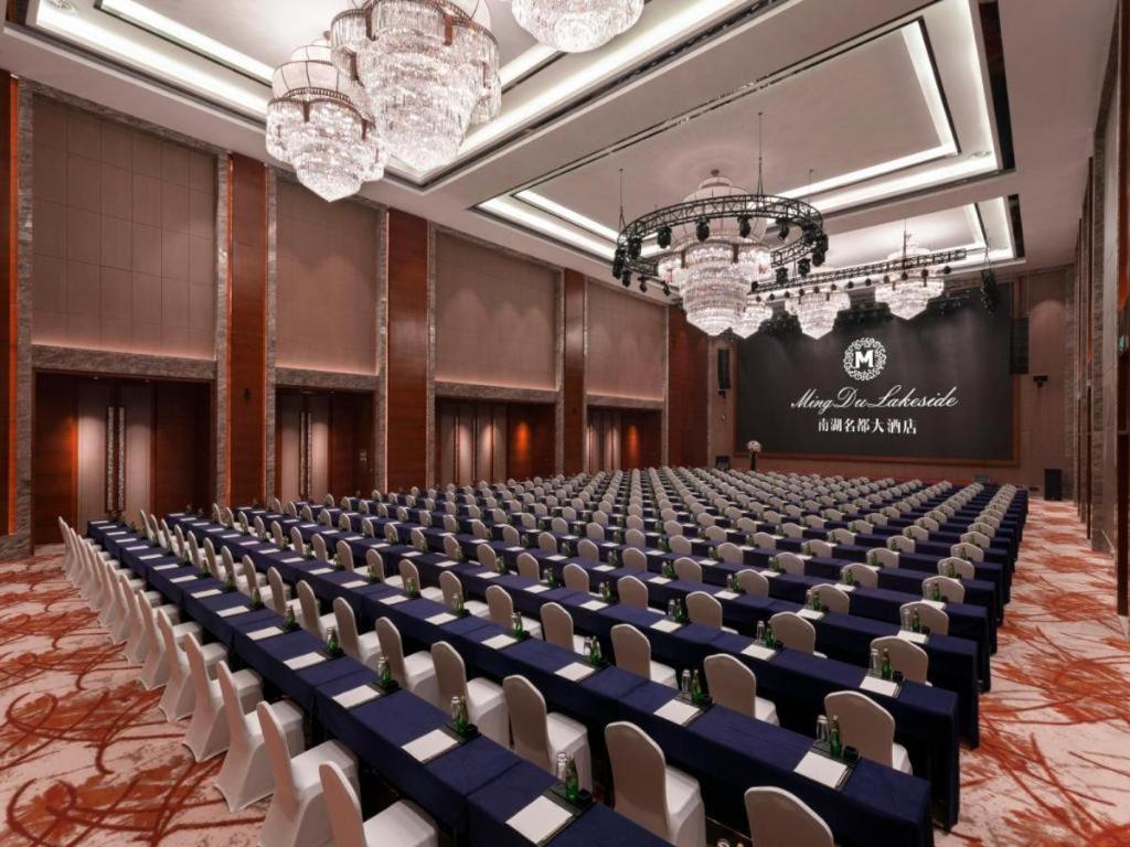 Ming Du Lakeside Hotel Nanning Bagian luar foto