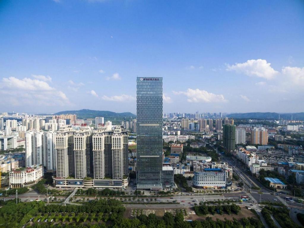 Ming Du Lakeside Hotel Nanning Bagian luar foto