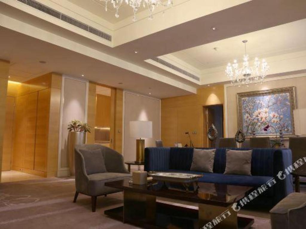 Ming Du Lakeside Hotel Nanning Bagian luar foto