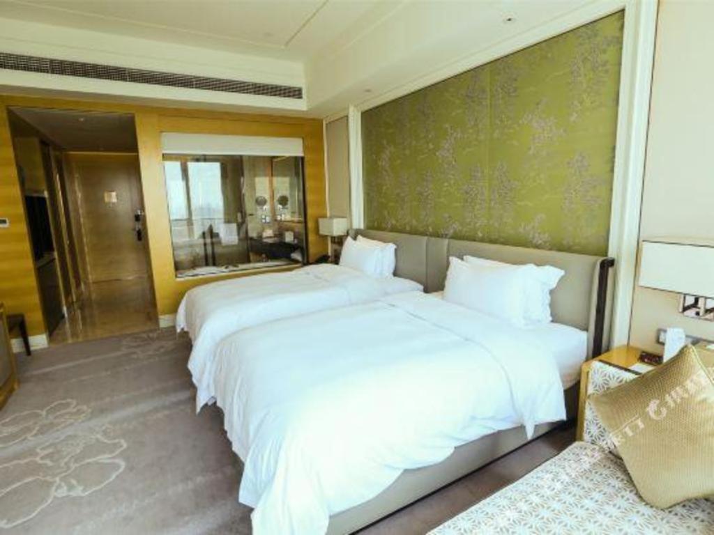Ming Du Lakeside Hotel Nanning Bagian luar foto