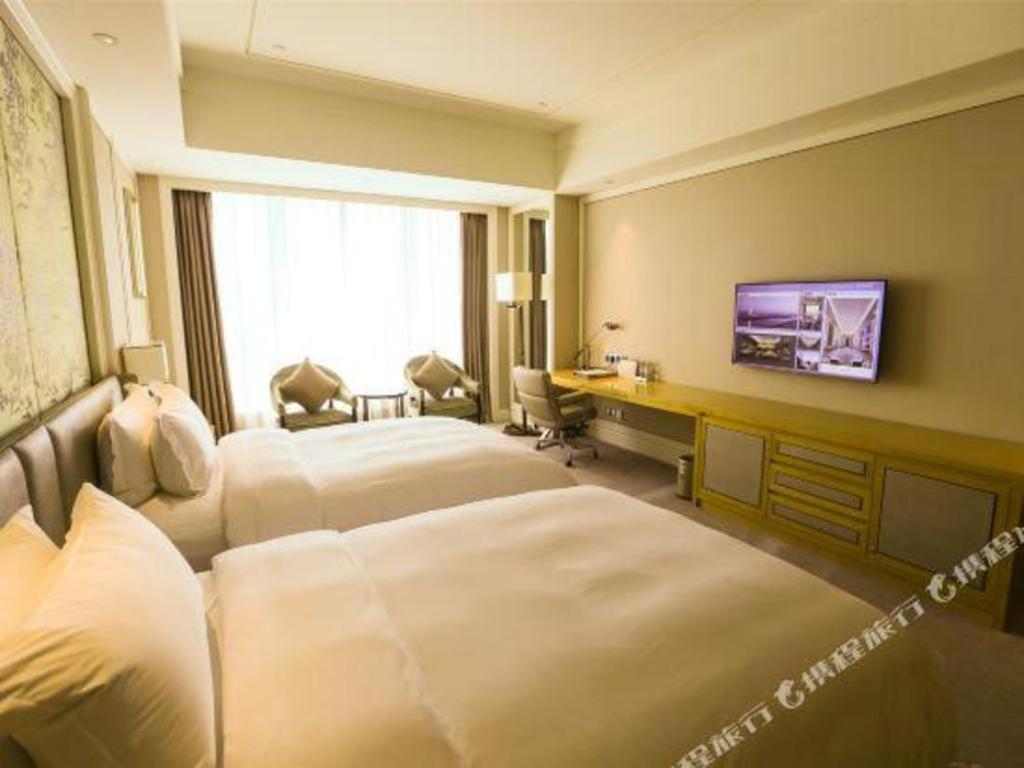 Ming Du Lakeside Hotel Nanning Bagian luar foto