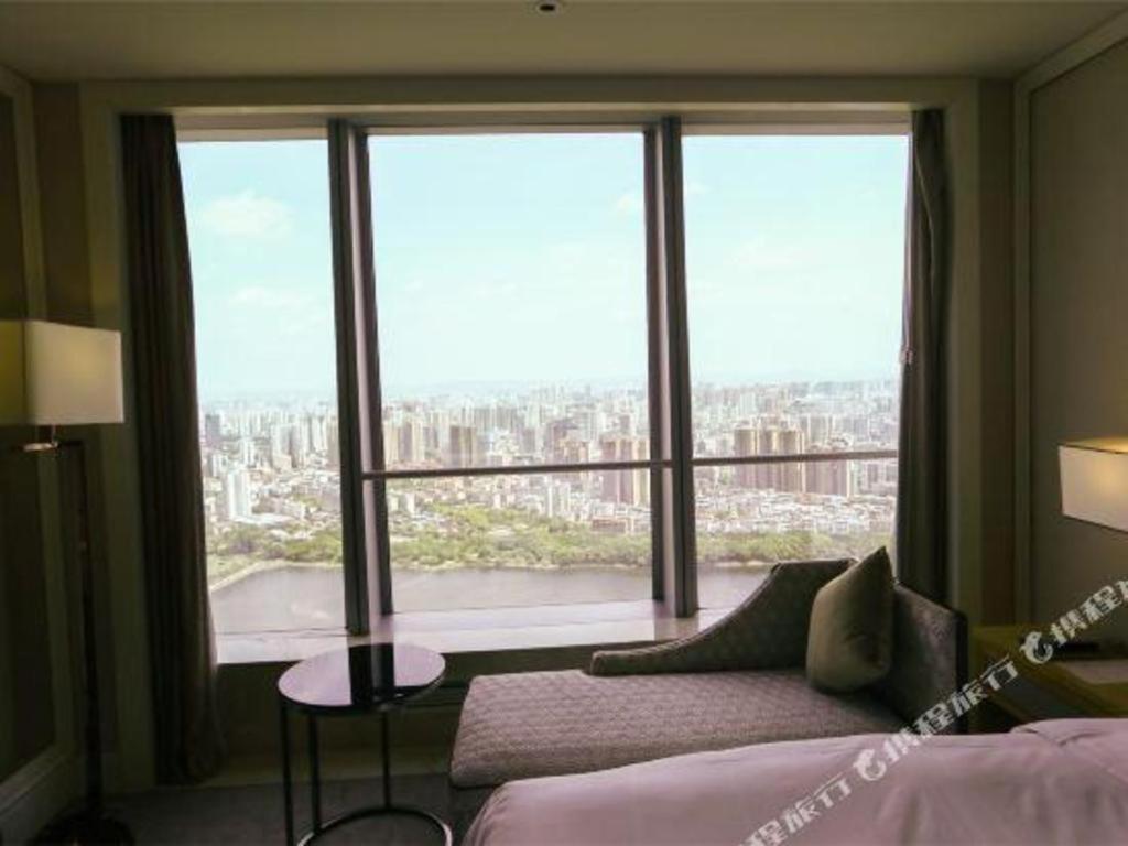 Ming Du Lakeside Hotel Nanning Bagian luar foto