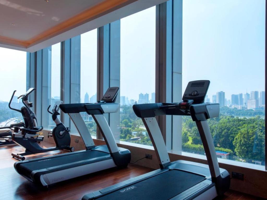 Ming Du Lakeside Hotel Nanning Bagian luar foto